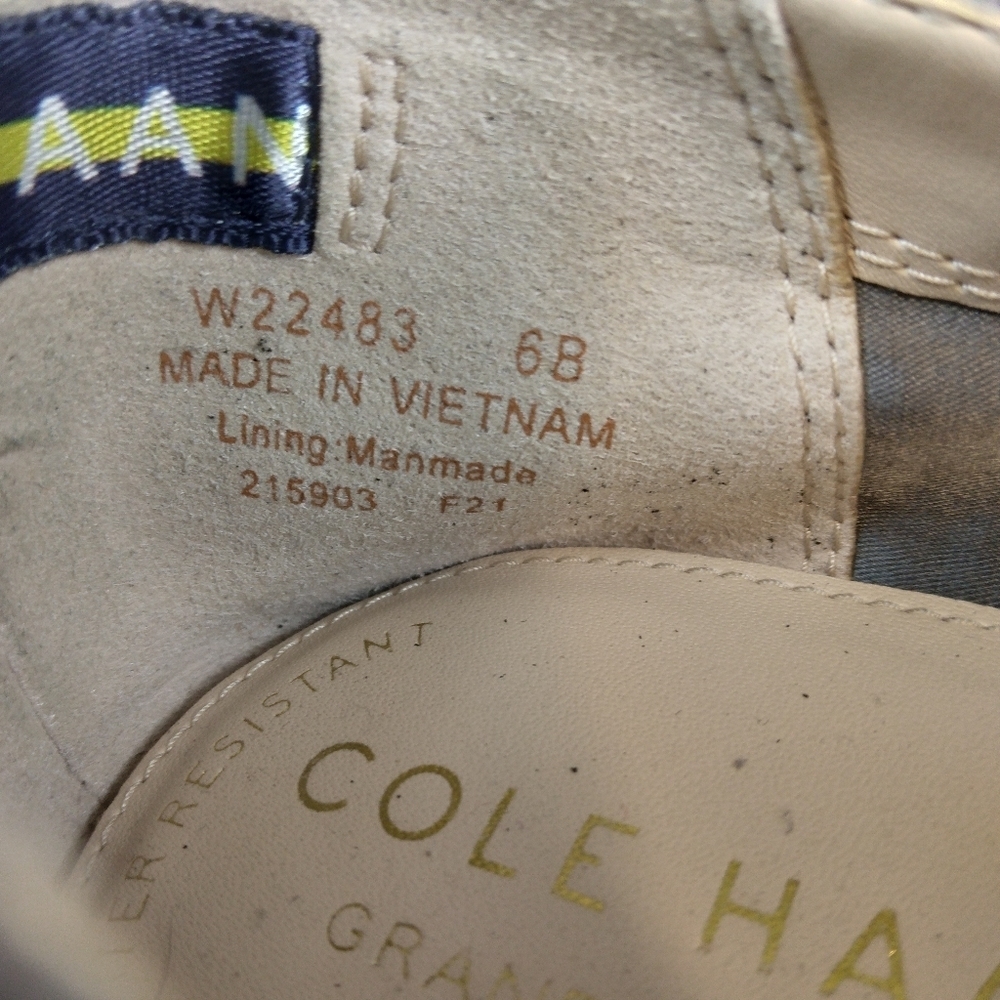 Cole Haan Tacoma Water Resistant Flat Size 6 B Charcoal Suede - Picture 7 of 10